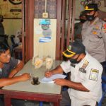 Langgar Protkes, Tim Gabungan Tegur Pengunjung Warkop