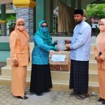PKK Aceh Utara Sumbang Kitab Untuk Pesantren Yang Terkena Imbas Banjir