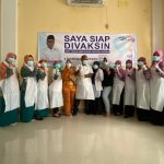 Ratusan Tenaga Kesehatan RSUD H. Hanafie di Suntik Vaksin