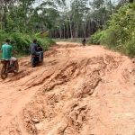 Warga Keluhkan Akses Jalan Dam Kutur Menuju Tanjung Raden Rusak Parah