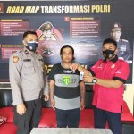 Pengedar Sabu Asal Surabaya Apes, Diringkus Polsek Kedamean Di Depan Pabrik.