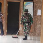 Pra TMMD Ke- 110 Kodim Bojonegoro Bantu Marbot Bersihkan Masjid Nurul Hidayah