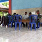 Serma Sudarman Bincang Bincang Tentang TMMD Bersama PLT Sekdes Desa Jatimulyo