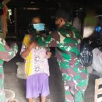 TMMD Ke- 110, Personel TNI Kodim Bojonegoro Ajak Warga Disiplin Prokes