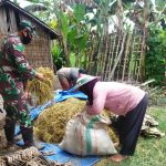 Satgas TMMD Ke- 110 Kodim Bojonegoro Bantu Warga Sekitar Jalani Aktivitas