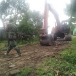 Satgas Kodim Bojonegoro Lakukan Pembersihan Lokasi TMMD 110 Tambakrejo