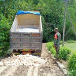 TMMD 110 Bojonegoro, Babinsa Ngrancang Kawal Perbaikan Jalan