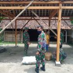 Jelang Perbaikan, Satgas TMMD 110 Bojonegoro Cek Rumah Mbah Lasinem