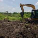 Cegah Longsor, Satgas TMMD 110 Bojonegoro Tinjau Pembangunan Saluran Air