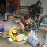 Direhab, Satgas TMMD 110 Bojonegoro Bantu Turunkan Genteng SD Ngrancang