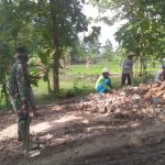 Jadi Sasaran TMMD 110 Bojonegoro, Jalan Poros Di Tambakrejo Diurug Satgas Dan Warga