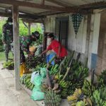 Luangkan Waktu, Satgas TMMD 110 Bojonegoro Komsos Dengan Perades