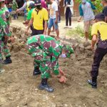 Sinergitas TNI-Polri Bersama Warga Tambakrejo Dalam Program TMMD 110 Bojonegoro