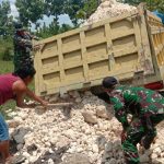 Satgas TMMD 110 Bojonegoro Di Ngrancang, Kuatkan Jalan Lintasan Truk Material