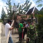 Pasang Penerangan Jalan, Bukti Satgas TMMD 110 Bojonegoro Hadir Ditengah Masyarakat