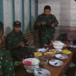 Warga Ngrancang, Jamu Satgas TMMD 110 Bojonegoro Makan Siang