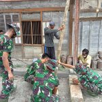 TNI Gotong Royong Ngecor Pondasi Rumah Warga Dilokasi TMMD 110 Bojonegoro