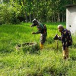 Ungkapan Nenek 89 Tahun, Saat Dibantu Satgas TMMD 110 Bojonegoro Mengambil Air