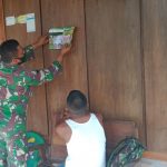 Di Ngrancang Tambakrejo, Satgas TMMD 110 Bojonegoro Pasang Pamflet Sasaran Program