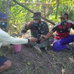 Lepas Lelah, Warga Dan Satgas TMMD 110 Bojonegoro Ngopi Bareng