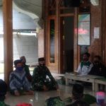 Anggota Satgas TMMD 110 Bojonegoro Melaksanakan Pengajian Bersama Warga Dusun Kalongan
