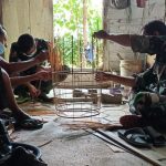 Satgas TMMD 110 Kodim Bojonegoro Kunjungi Pembuat Sangkar Burung