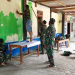 Danramil Tambakrejo Bojonegoro Turut Kerja Bakti Pengecatan Balai Desa Jatimulyo