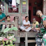 Satgas TMMD Kodim 0415/BTH Door to Door Bagikan Masker ke Rumah Warga Sungai Terap