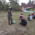 Satgas TMMD 110 Bojonegoro Karya Bakti Bersama Pemuda Kalongan