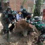Satgas TMMD 110 Kodim 0415//BTH Bersihkan Area Pelebaran Jalan