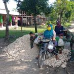 Penjual Belanja Keliling Tertolong Satgas TMMD 110 Bojonegoro