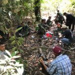 Satgas TMMD Kodim 0415/BTH Makan Bersama Warga Sambil Berbagi Pengalaman