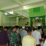 Satgas TMMD 110 Kodim 0415/BTH Sholat Jumat Berjamaah di Masjid Raudhatul Hasanah