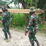 Satgas TMMD 110 Bojonegoro Gotong Royong Distribusi Material Bangunan