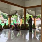 Cegah Covid-19, Bersama Jamah Tahlil Satgas TMMD Kodim Bojonegoro Sampaikan Imbauan Prokes