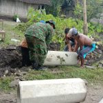 Perlancar Saluran Air, Satgas TMMD Kodim Bojonegoro Pasang Gorong Gorong Bersama Masyarakat