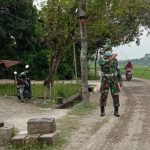 Lancarkan Arus Lalu Lintas Dilokasi TMMD, Provost Kodim Bojonegoro Diterjunkan
