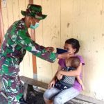 Peduli Covid-19, Satgas TMMD Kodim Bojonegoro Imbau Warga Dan Berbagi Masker