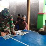 Satuan Tugas TMMD Bojonegoro Dampingi Warga Saat Pelayanan Adminduk