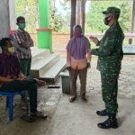 Pengurusan E-KTP, Satgas TMMD Kodim Bojonegoro Berikan Arahan Prokes