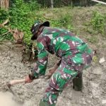 Satgas TMMD Bojonegoro Gali Tanah Untuk Pembuatan Saluran Drainase Drainase