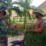 Pengguna Jalan Dapat Masker Gratis Dari Satgas TMMD Bojonegoro