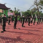 Bina Fisik, Prajurit Satgas TMMD Bojonegoro Rutin Senam Pagi