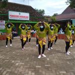 Masyarakat Sasaran TMMD Bojonegoro Bina Kesehatan Melalui Senam Akupresur