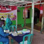 Dansatgas Pantau Langsung Prajurit BKO TMMD Bojonegoro Di Vaksinasi
