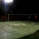 Satgas TMMD 110 Kodim 0415/BTH Bermain Badminton Bersama Warga