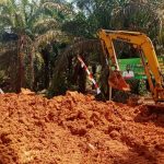 Satgas TMMD 110 Kodim 0415/BTH Mulai Timbun Galar Pakai Alat Berat