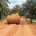 Satgas TMMD 110 Kodim 0415/BTH Ratakan Jalan Baru Sungai Terap