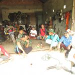 Satgas TMMd Kodim 0415/BTH Komsos dengan Warga RT 05 Sungai Gelam