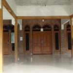 Karya Bakti, Satgas TMMD Bojonegoro Bersama Warga Bersihkan Lingkungan Masjid Nurul Hidayah